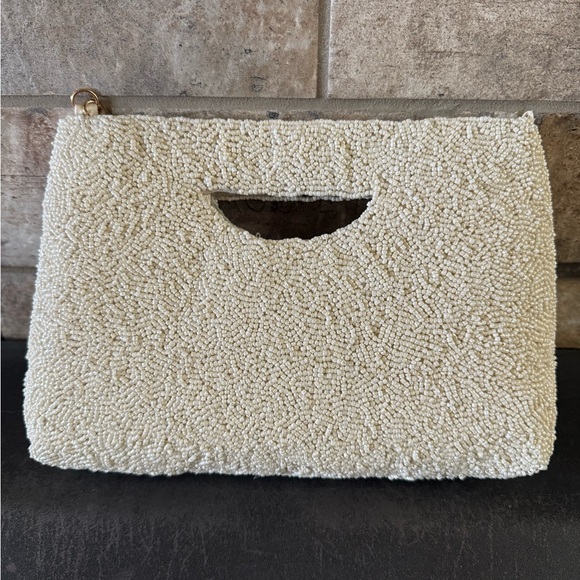 VIRAL Beaded Donut Design Clutch/crossbody - Picture 2 of 6